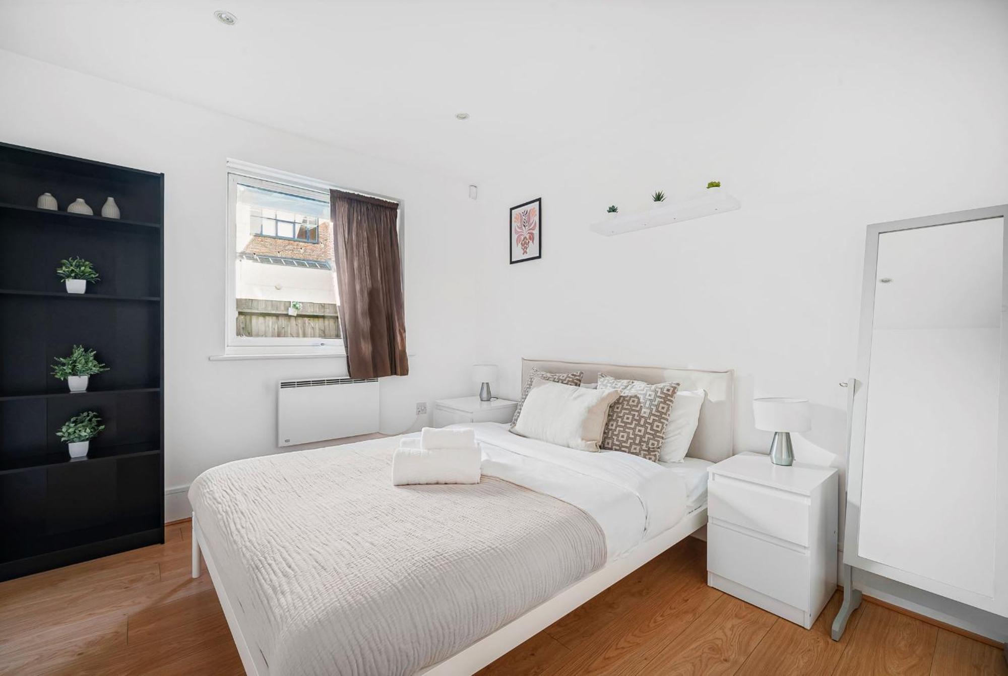 King'S Cross - 2Br With Terrace - Cityapartmentstay Londra Dış mekan fotoğraf